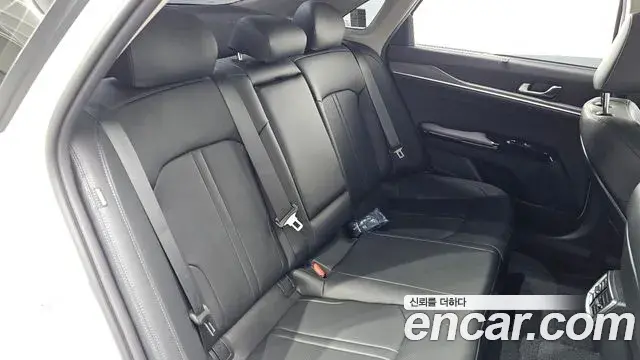 Kia K5 2025 — Photo 31/31