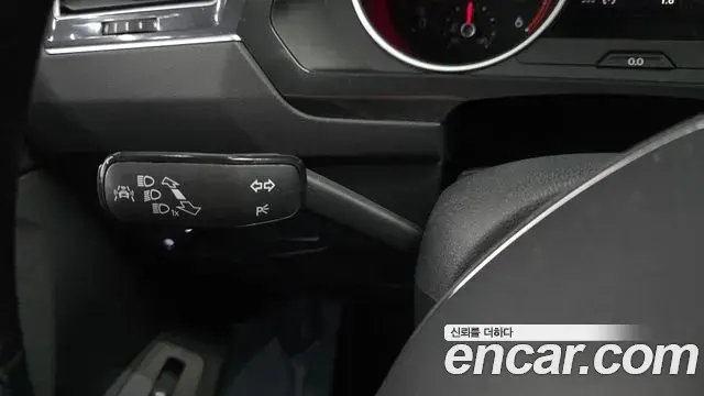 Volkswagen Tiguan 2018 — ფოტო 4/33