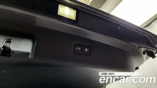 Genesis GV70 2021 — Photo 12/30