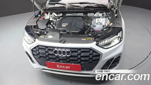 Audi Q5 2021 — ფოტო 5/20