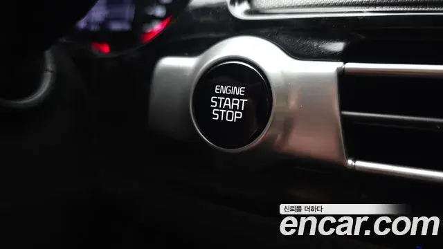 Kia Seltos 2020 — Photo 24/32