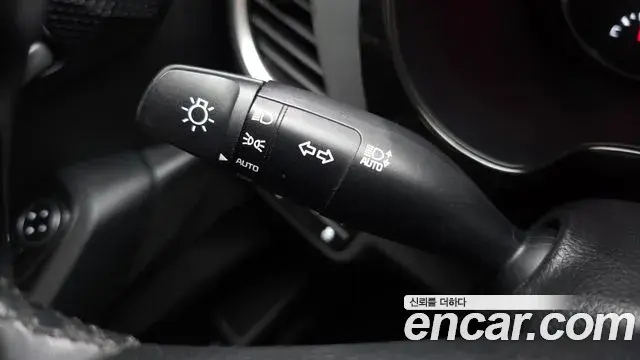 Kia Seltos 2020 — Photo 2/32