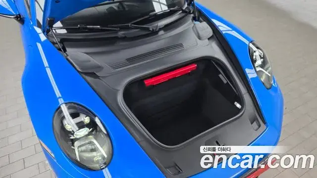 Porsche 911 2023 — ფოტო 8/32