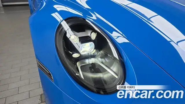Porsche 911 2023 — ფოტო 21/32