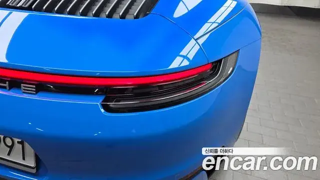 Porsche 911 2023 — ფოტო 18/32