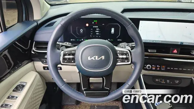 Kia Carnival 2024 — Фото 14/20