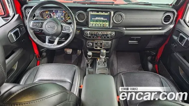 Jeep Wrangler 2023 — ფოტო 29/30