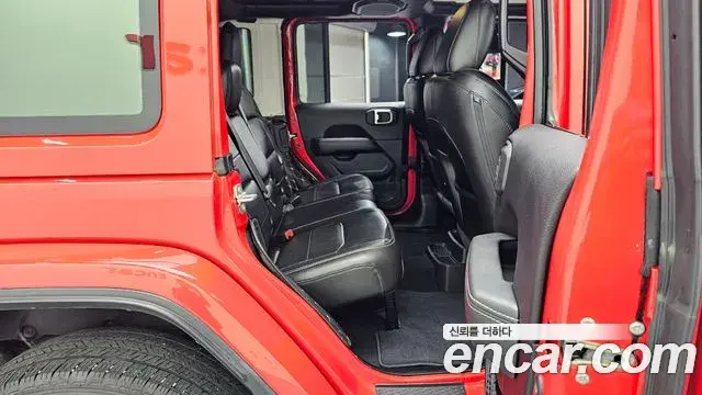Jeep Wrangler 2023 — ფოტო 3/30