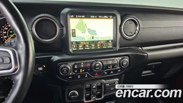 Jeep Wrangler 2023 — ფოტო 9/30