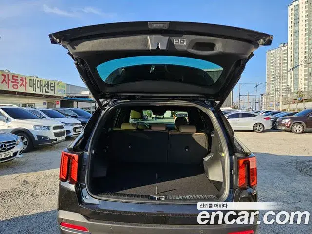 Kia Sorento 2025 — ფოტო 6/20