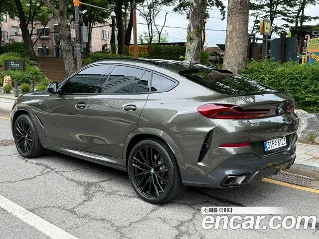 BMW X6 2025 — Photo 8/20