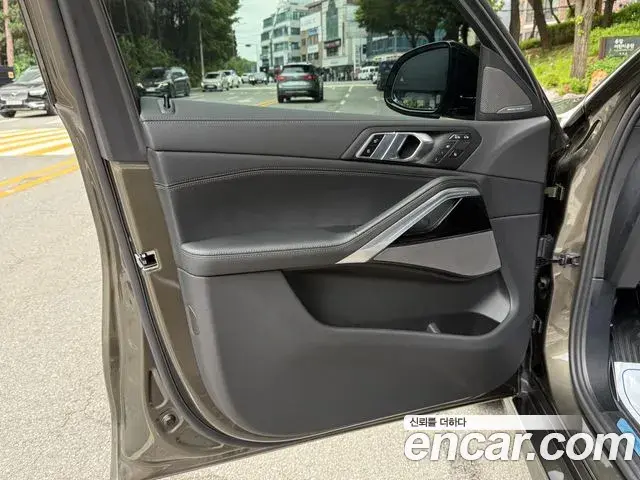 BMW X6 2025 — Photo 7/20