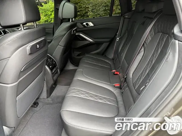 BMW X6 2025 — Photo 10/20
