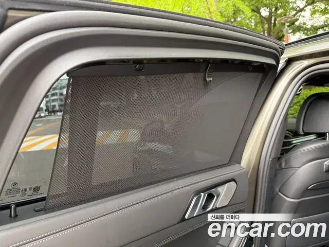 BMW X6 2025 — Photo 19/20