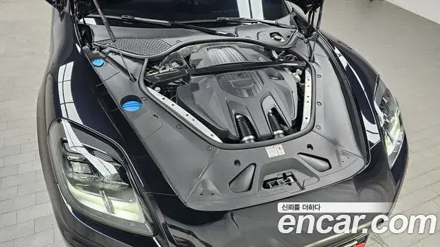 Porsche Panamera 2024 — Photo 12/31