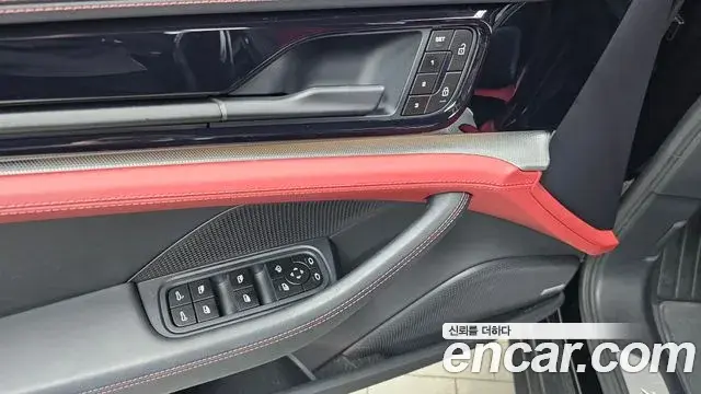 Porsche Panamera 2024 — Photo 20/31