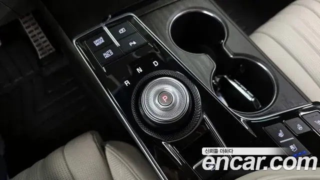 Kia K8 2023 — Photo 19/35
