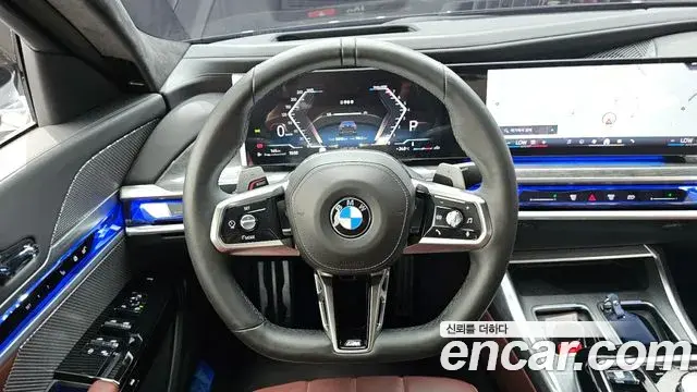BMW 7 Series 2023 — Photo 17/30