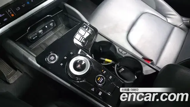 Kia Sportage 2023 — ფოტო 16/32
