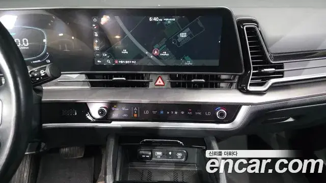 Kia Sportage 2023 — ფოტო 7/32