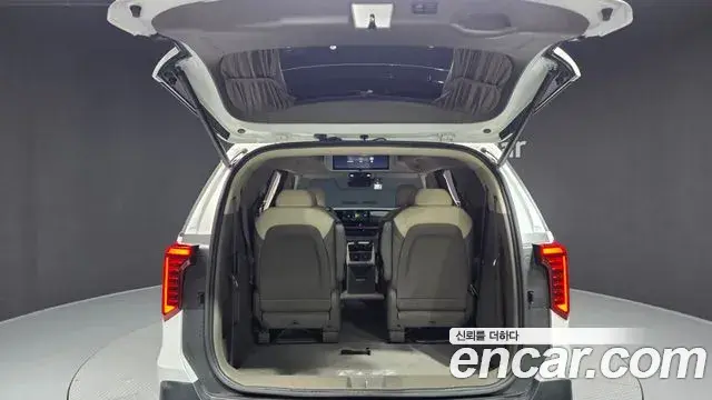 Kia Carnival 2024 — Şəkil 13/20