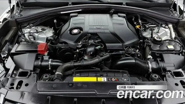 Land Rover Range Rover Velar 2019 — Photo 3/20