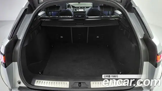 Land Rover Range Rover Velar 2019 — Photo 14/20