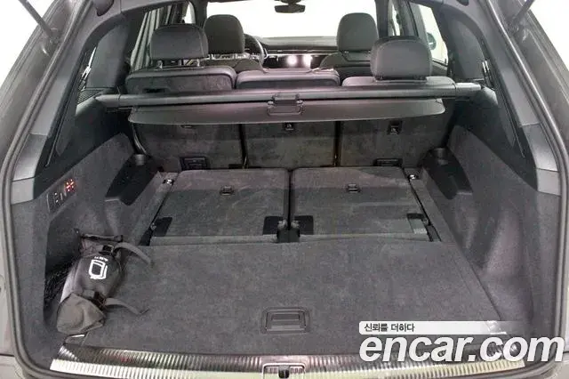 Audi Q7 2025 — Şəkil 19/20