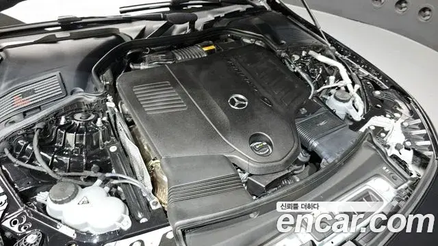 Mercedes-Benz CLE-Class 2025 — Photo 11/20