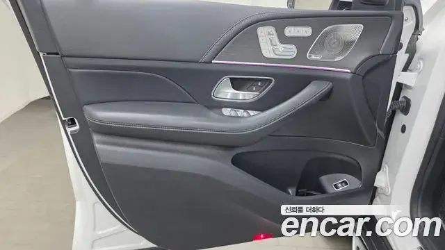 Mercedes-Benz GLS-Class 2021 — ფოტო 11/34