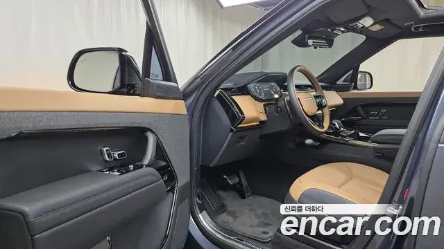 Land Rover Range Rover Sport 2025 — Photo 16/35