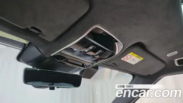 Land Rover Range Rover Sport 2025 — Photo 13/35