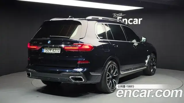 BMW X7 2021 — Фото 2/20