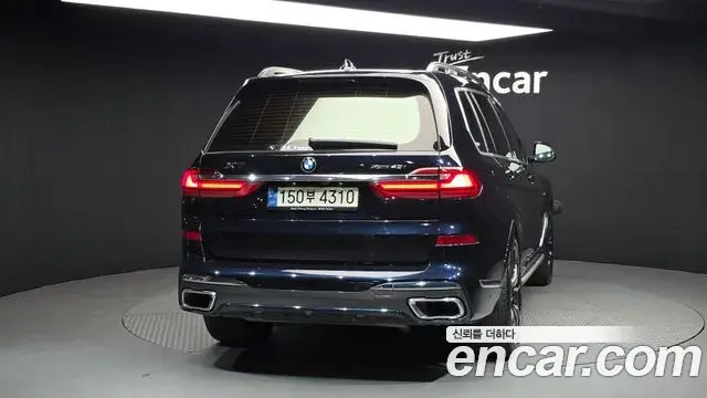 BMW X7 2021 — Фото 4/20