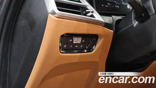 BMW 3 Series 2025 — Фото 14/20
