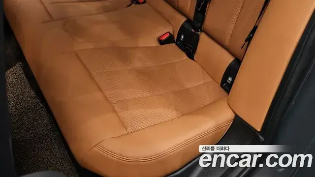 BMW 3 Series 2025 — Photo 29/30