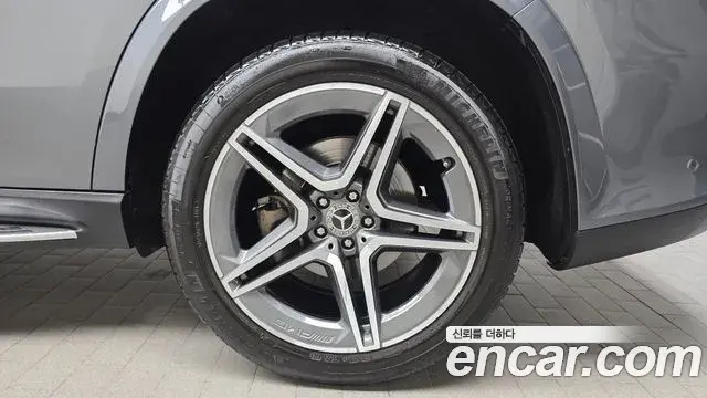 Mercedes-Benz GLS-Class 2022 — ფოტო 6/35