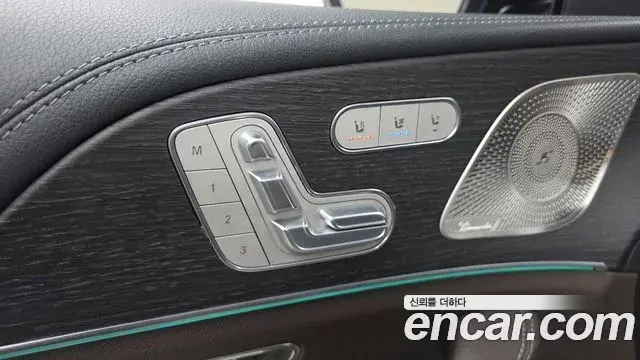 Mercedes-Benz GLS-Class 2022 — ფოტო 34/35