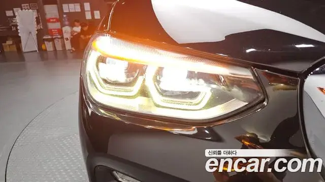 BMW X3 2019 — Photo 24/34