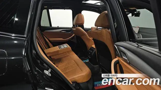 BMW X3 2019 — Photo 27/34