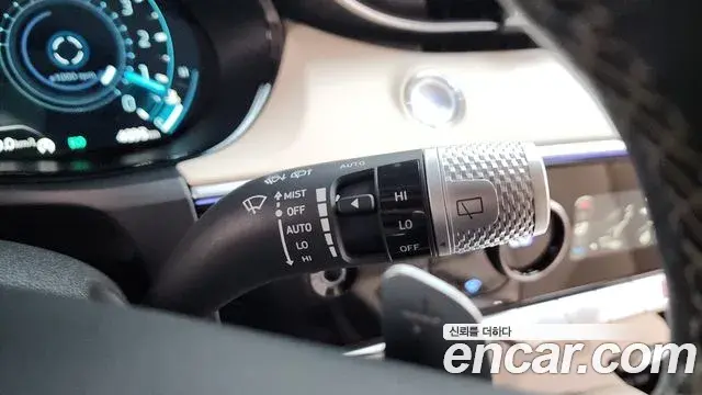 Genesis GV70 2023 — Şəkil 24/37