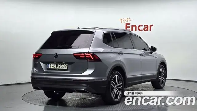Volkswagen Tiguan Allspace 2020 — Şəkil 14/32