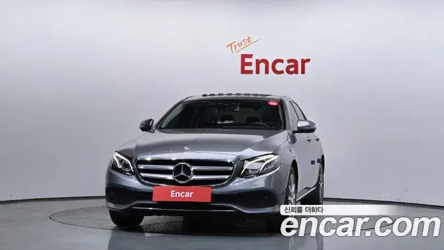 Mercedes-Benz E-Class 2019 — Фото 3/20