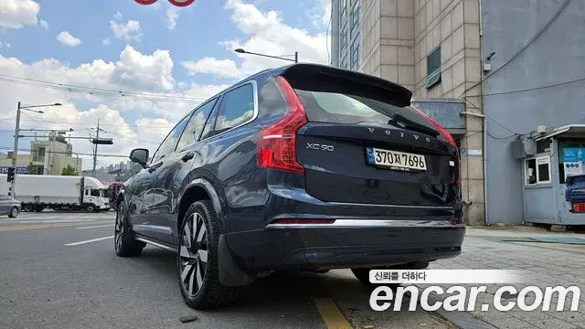 Volvo XC90 2024 — Photo 10/18