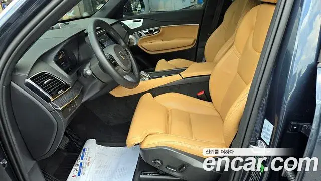Volvo XC90 2024 — Photo 13/18