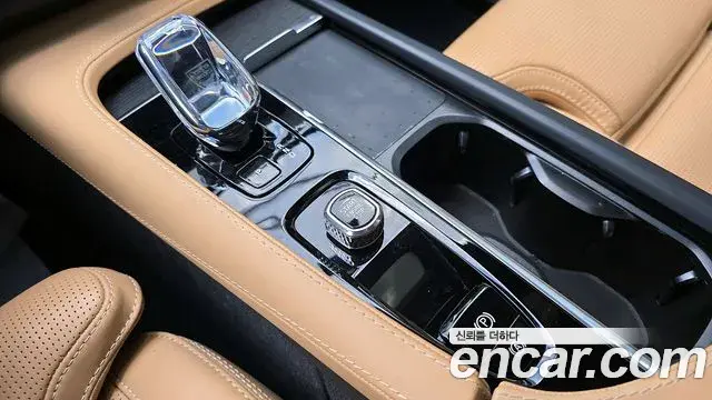 Volvo XC90 2024 — Photo 7/18