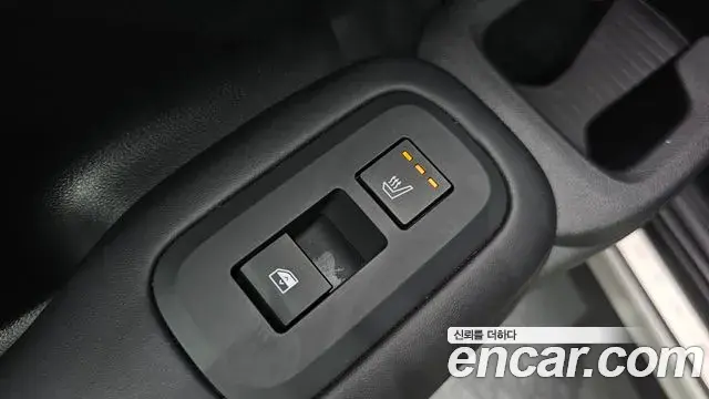 Hyundai Santa Fe 2023 — ფოტო 8/20