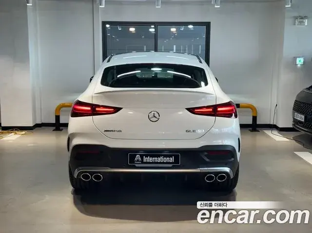 Mercedes-Benz GLE-Class 2025 — Photo 12/20
