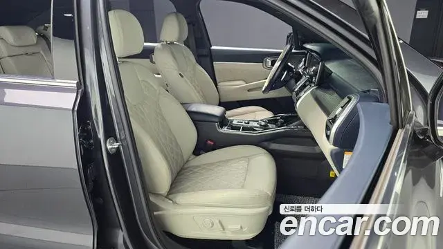 Kia Sorento 2023 — Фото 10/20