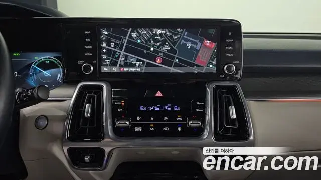 Kia Sorento 2023 — Фото 15/20